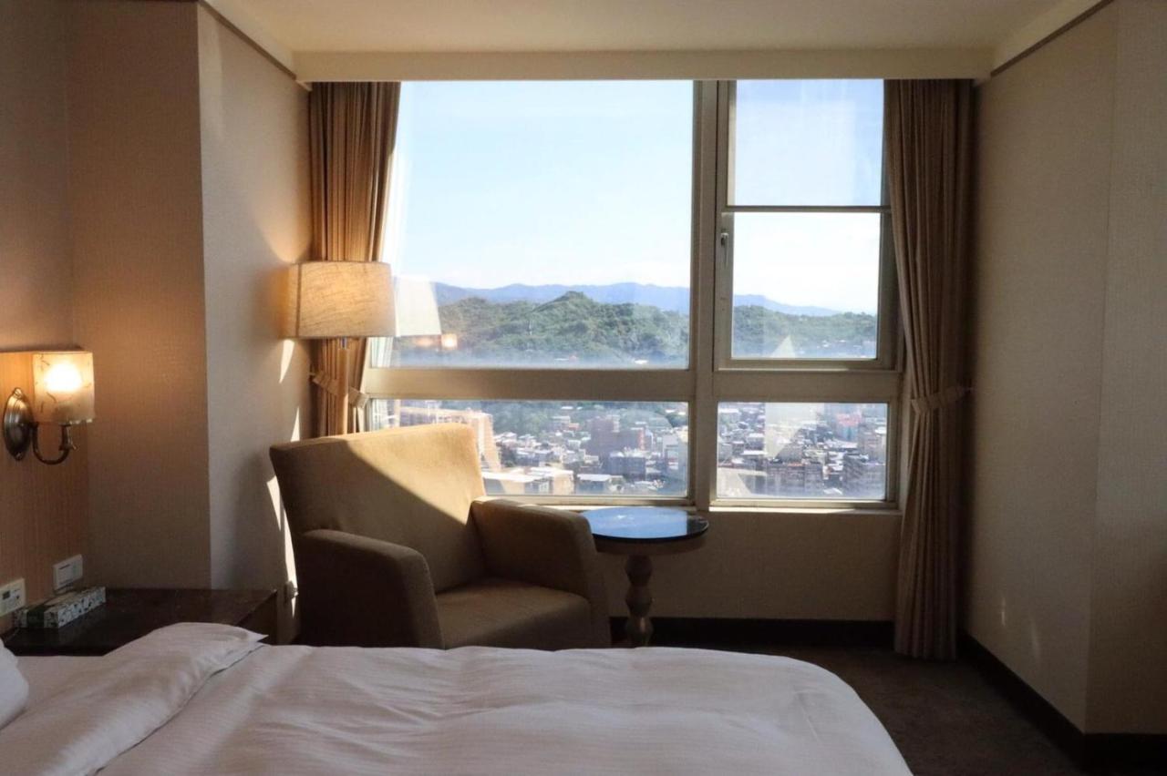 Rhine Inn Кийлунг Екстериор снимка