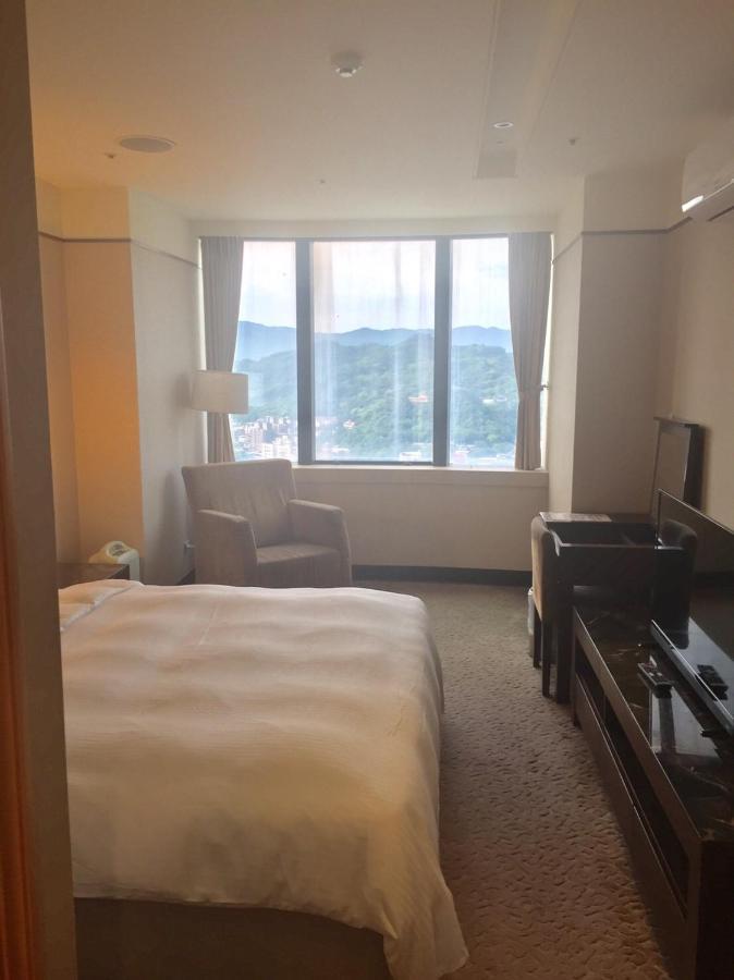 Rhine Inn Кийлунг Екстериор снимка