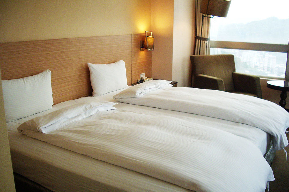 Rhine Inn Кийлунг Екстериор снимка
