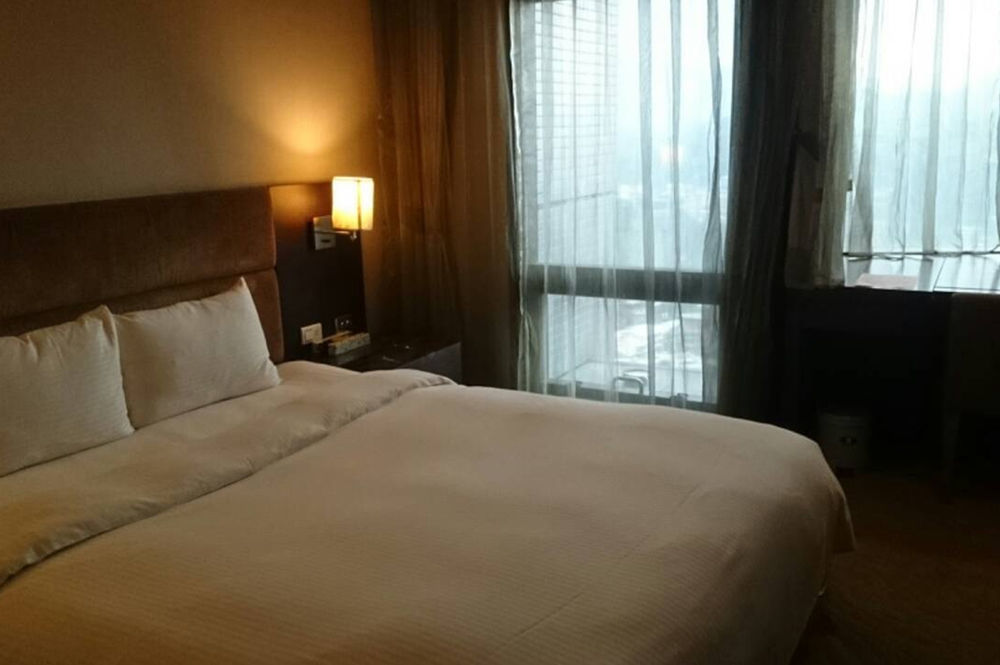 Rhine Inn Кийлунг Екстериор снимка