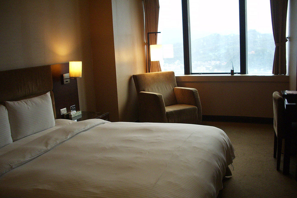 Rhine Inn Кийлунг Екстериор снимка