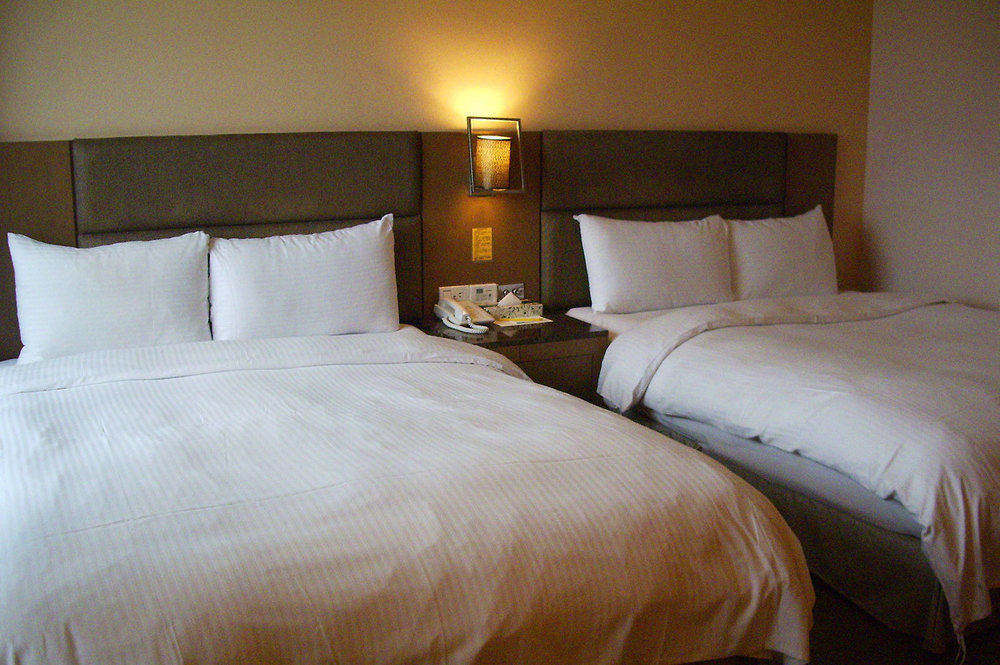 Rhine Inn Кийлунг Екстериор снимка