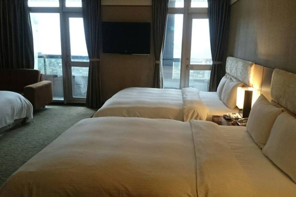 Rhine Inn Кийлунг Екстериор снимка